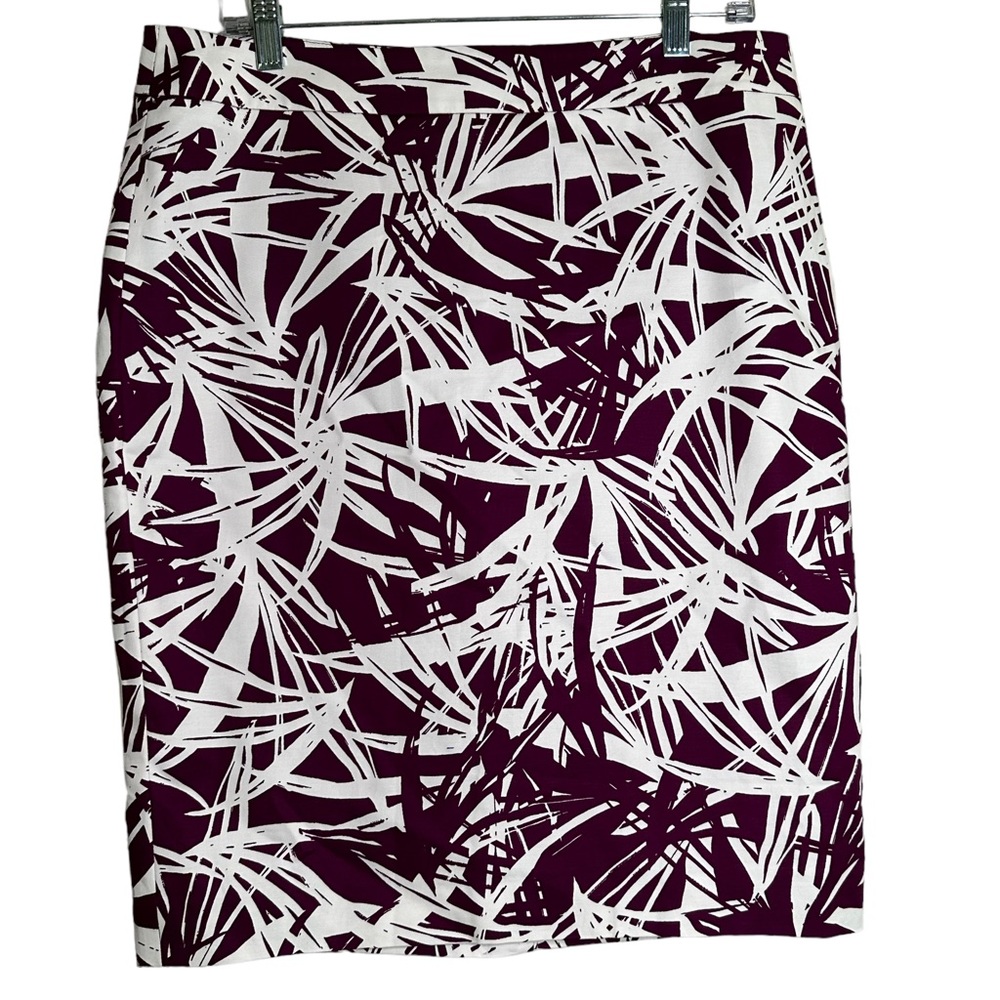 Loft Plum White Palm Leaf Pencil Skirt